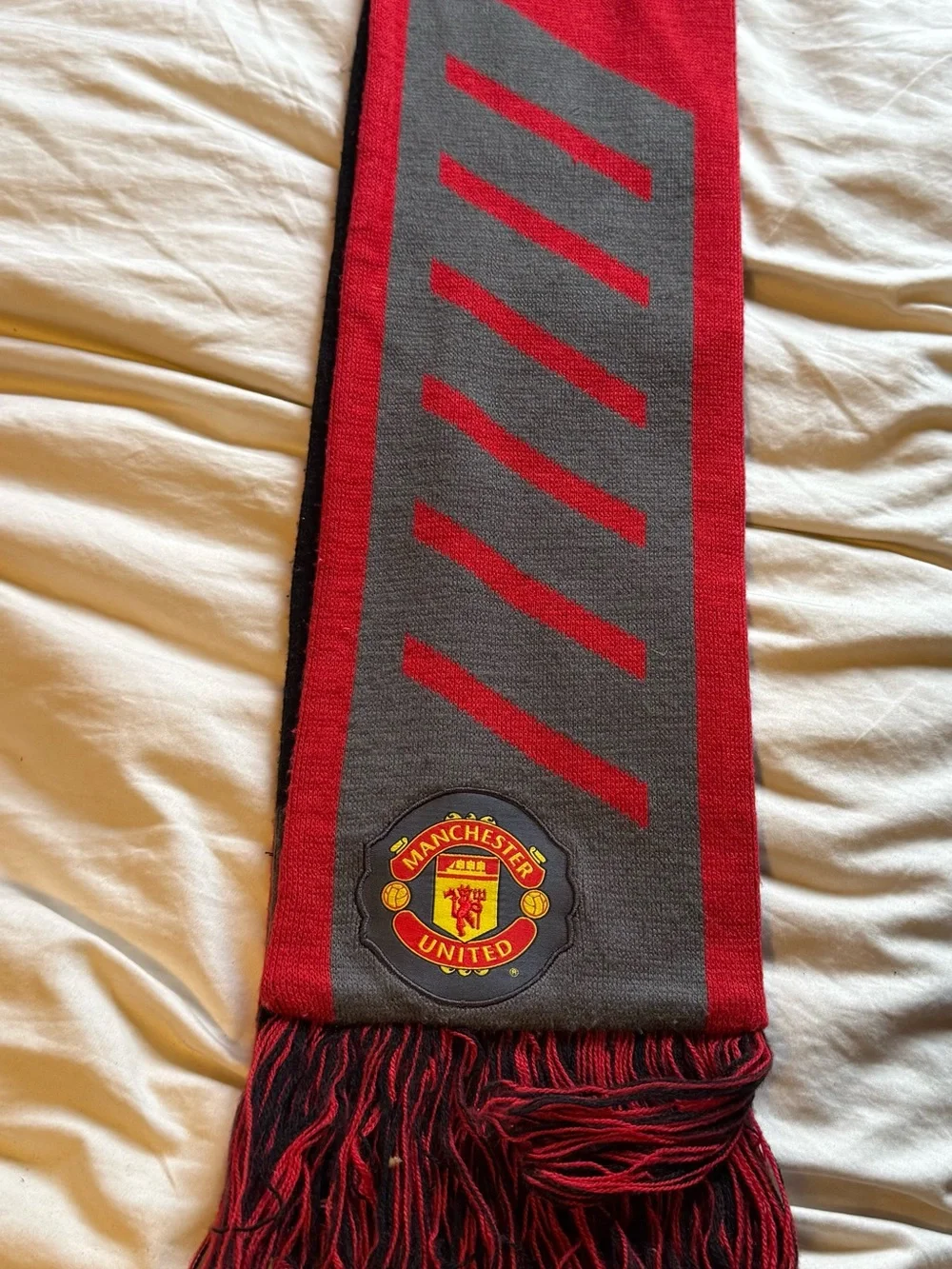 Nike Football Scarf Soccer FC Manchester United Red Devils Double Sided MUFC